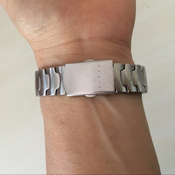 Silver GUESS Watch - Picture 3 of 4